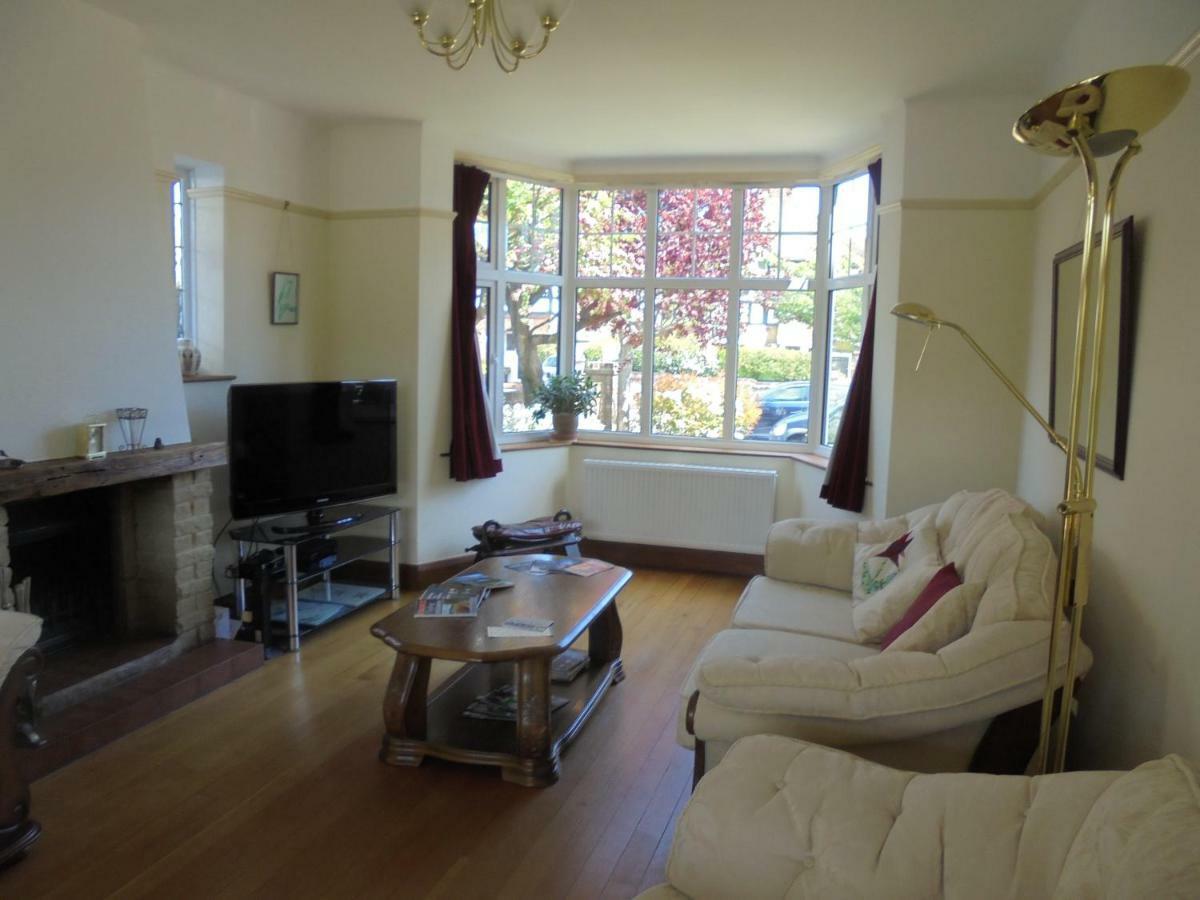 Kelvin Side Villa Eastbourne Eksteriør billede